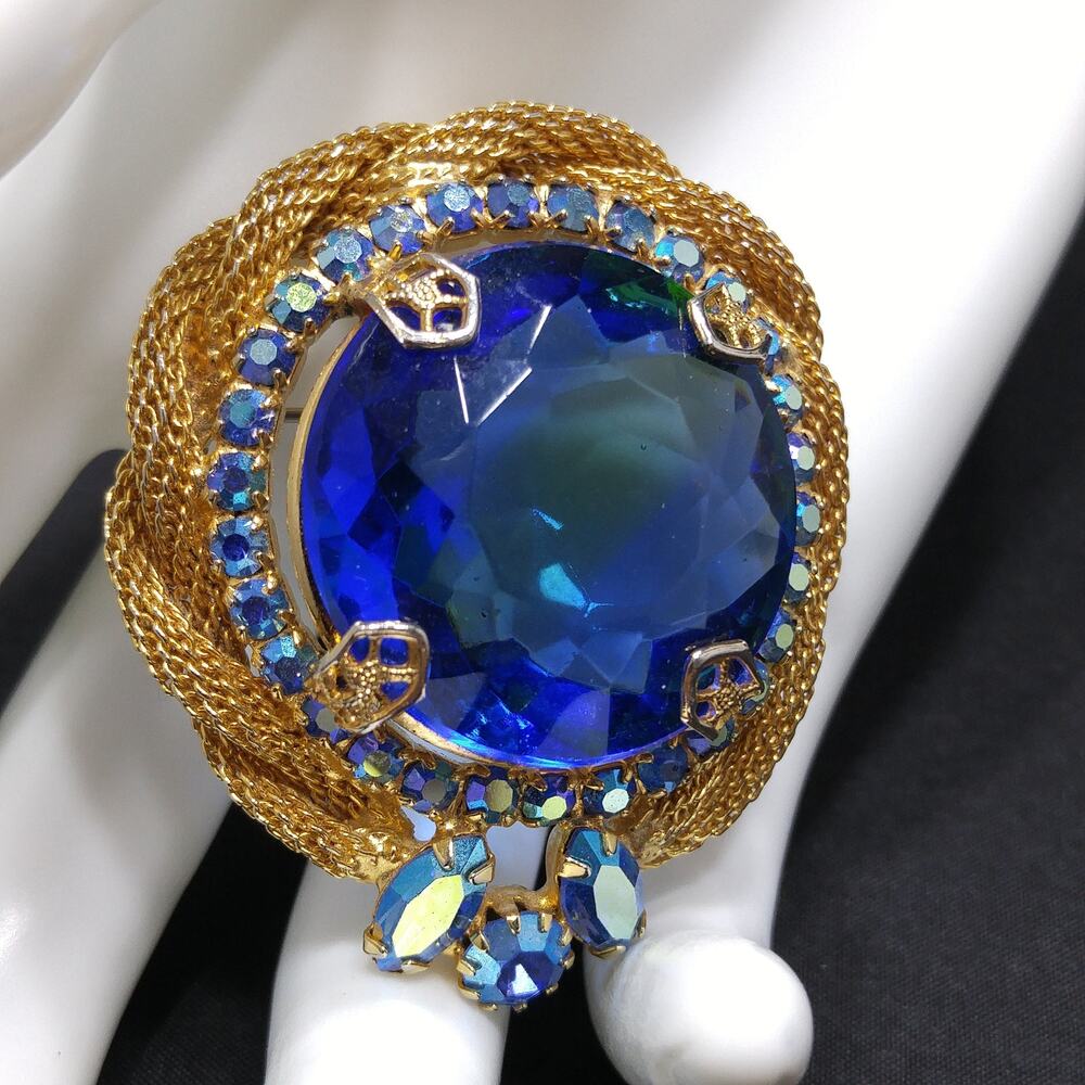 Vintage Blue Glass Stone AB Rhinestone Gold Mesh Brooch 1960s